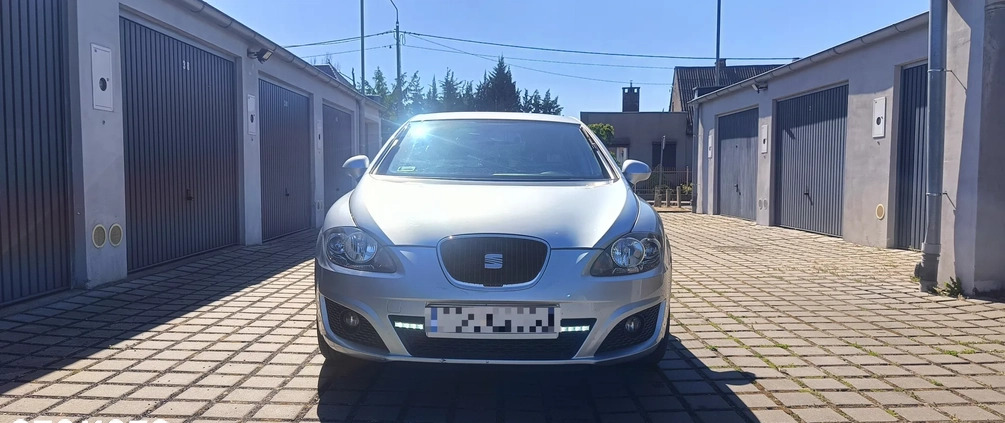 Seat Leon cena 17900 przebieg: 302000, rok produkcji 2010 z Gniezno małe 436